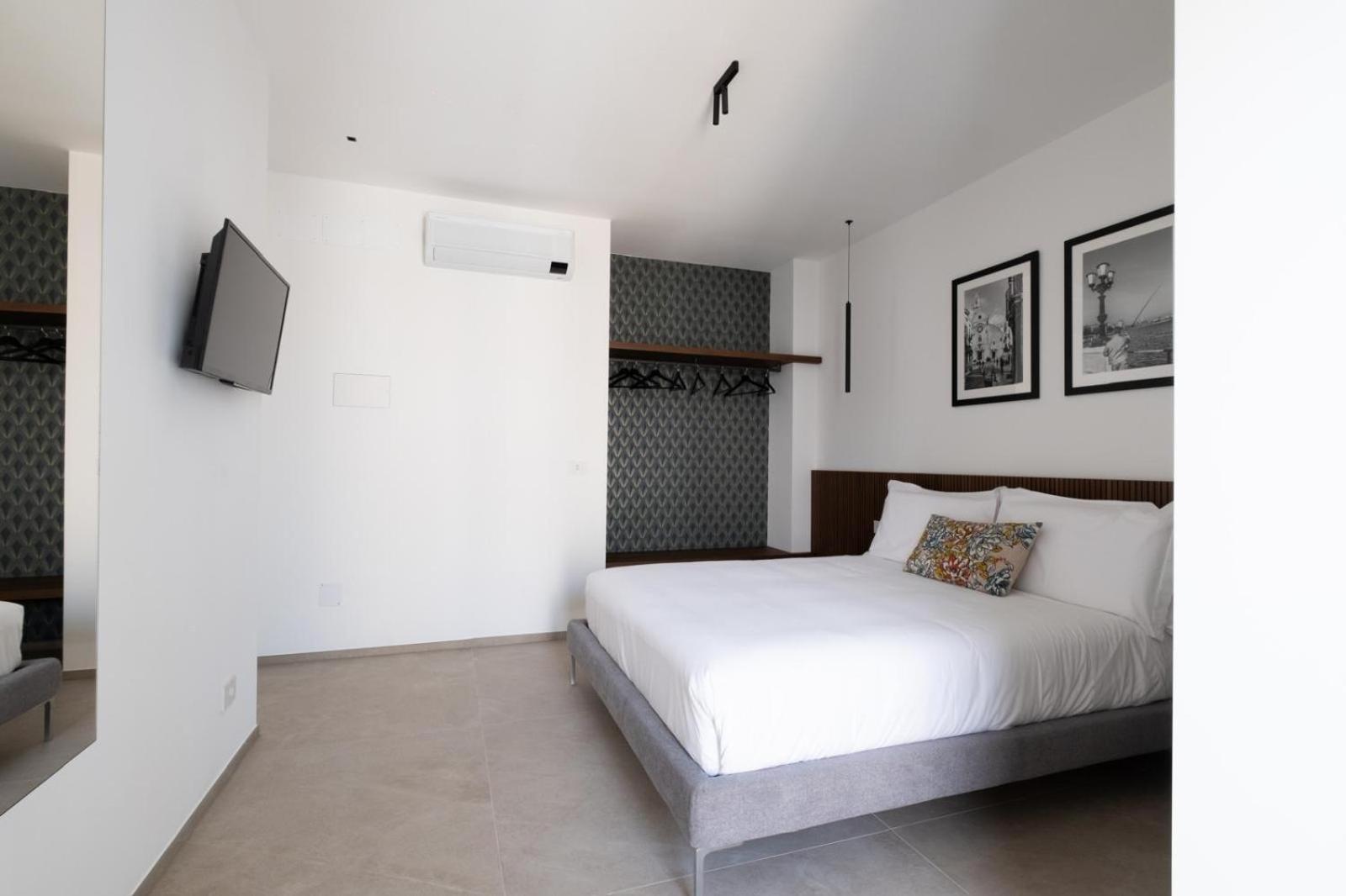 Riviera Apulian Rooms Bari Exterior foto